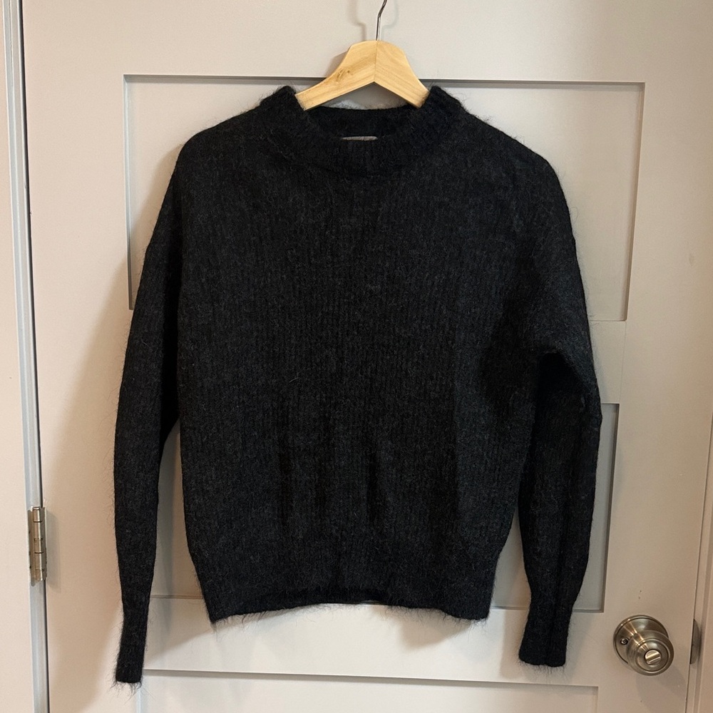 Everlane Alpaca Sweater Charcoal S